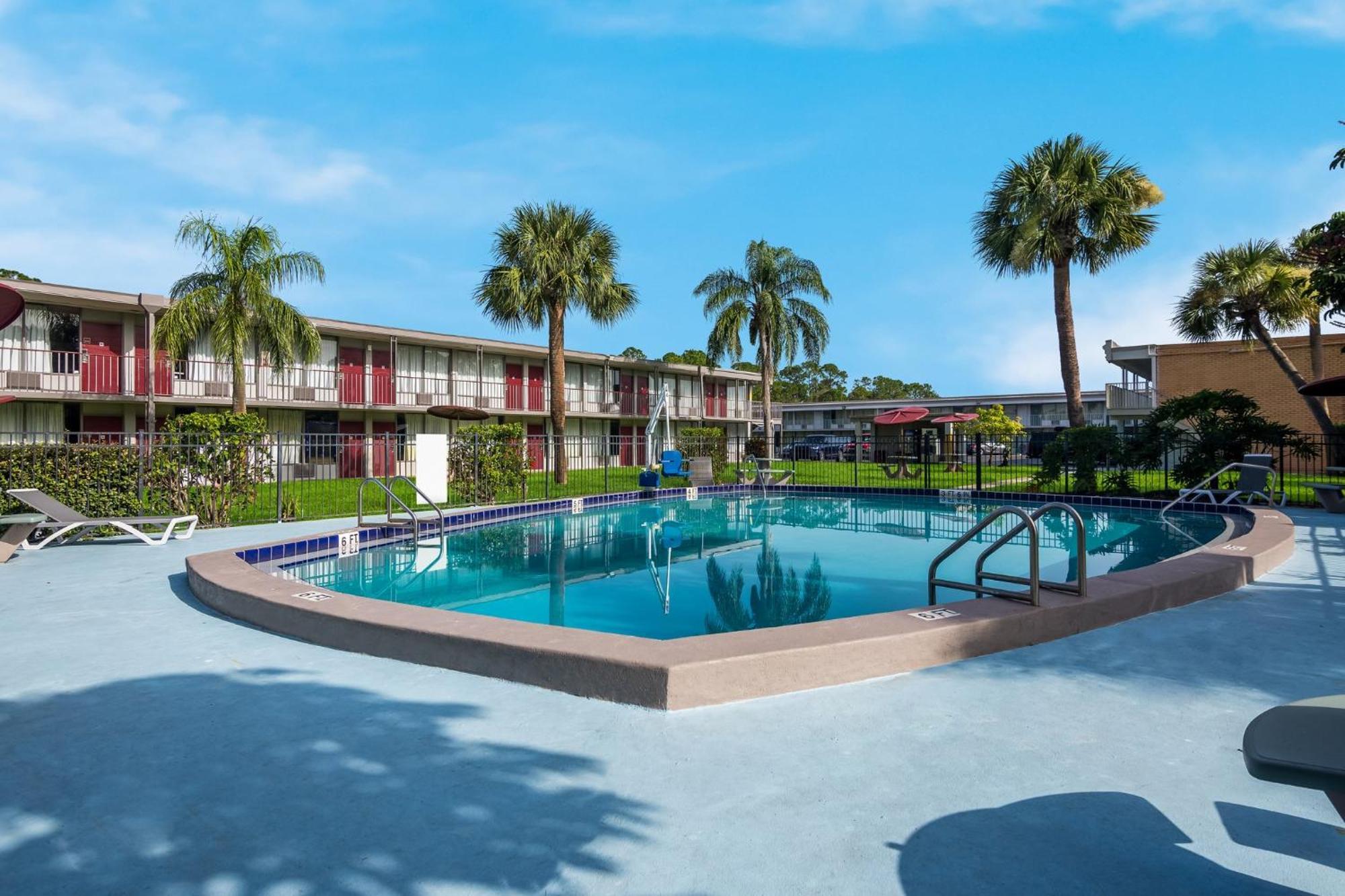 Red Roof Inn Vero Beach - I-95 מראה חיצוני תמונה