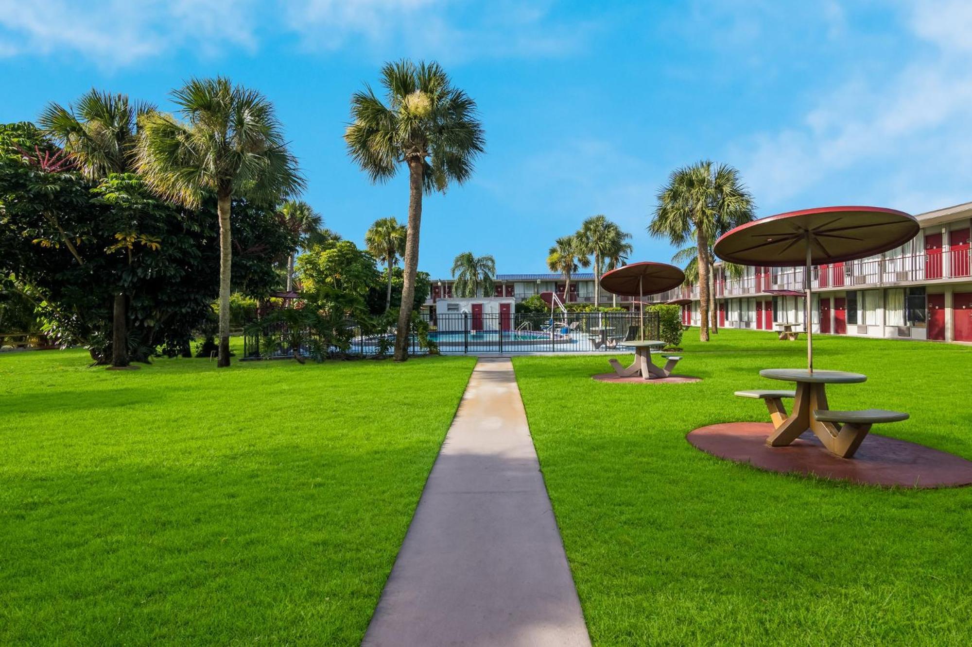 Red Roof Inn Vero Beach - I-95 מראה חיצוני תמונה