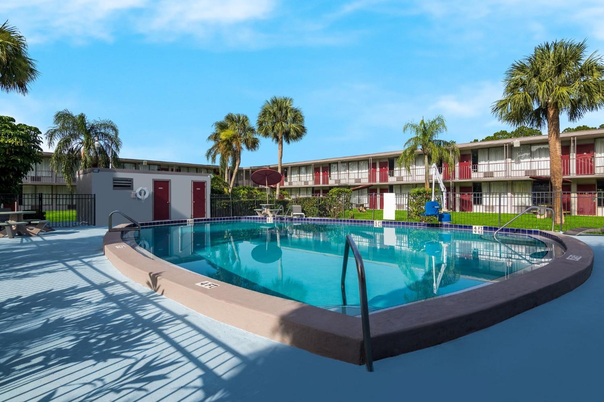 Red Roof Inn Vero Beach - I-95 מראה חיצוני תמונה
